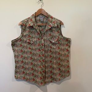 Sleeveless cotton snap front closure blouse